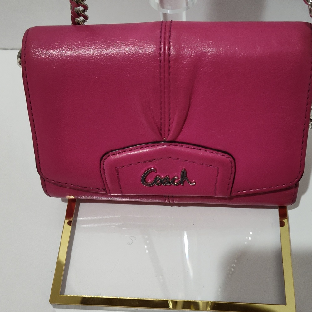 Coach Fuchsia Wallet - Picture 2 of 11